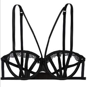 Victoria’s Secret lingerie bra